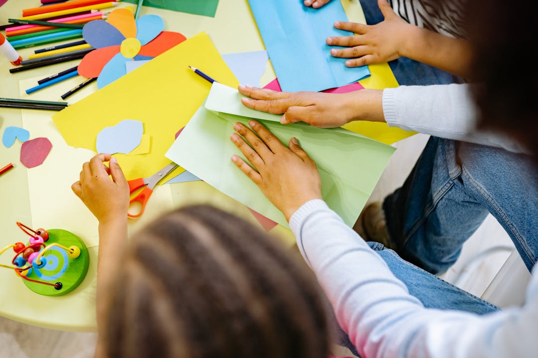 Read more about the article WHAT MAKES A PLAY SCHOOL TOP-RATED? INSIGHTS FOR PARENTS IN SOUTH DELHI